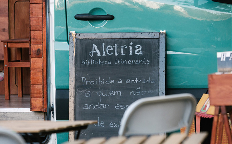 Aletria – Biblioteca Itinerante
